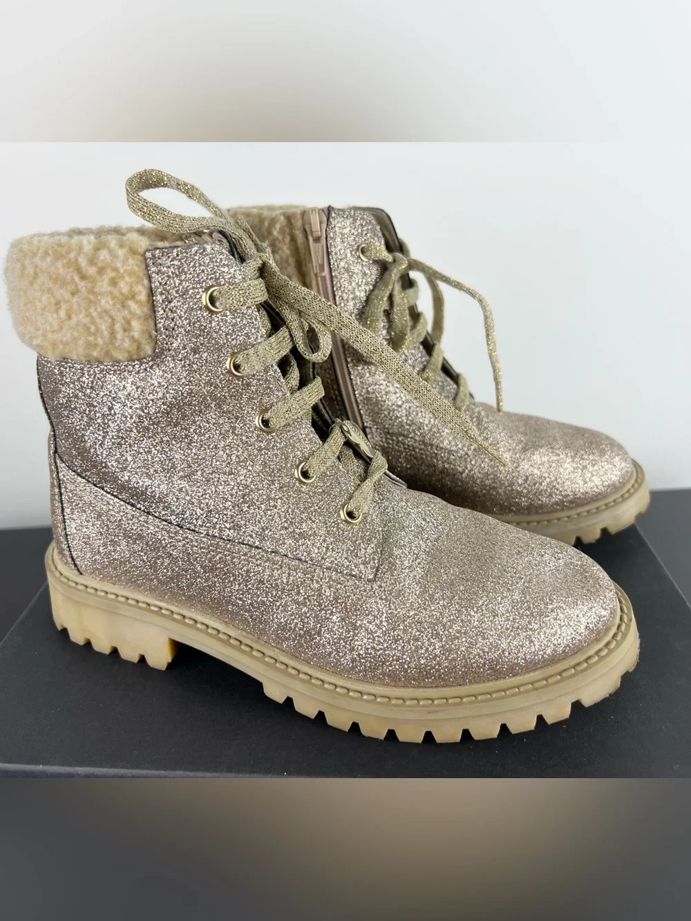 Monnalisa Girls Lace-Up Gold Glitter Ankle Boots, Beige, 34 EU
